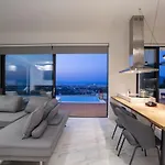 Ioniangems Villa *