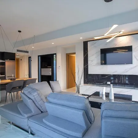 Ioniangems * Apolpaina